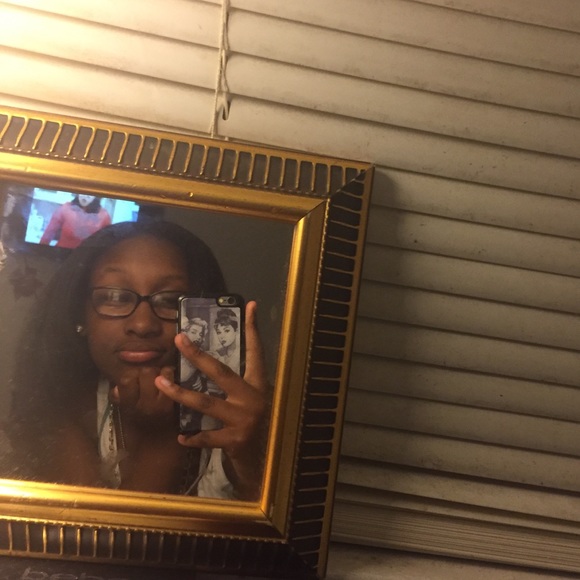 Meet your Posher, Amani - Picture 4 of 8